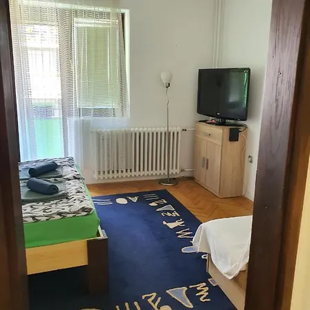 Yellow House Appartamento Novi Sad